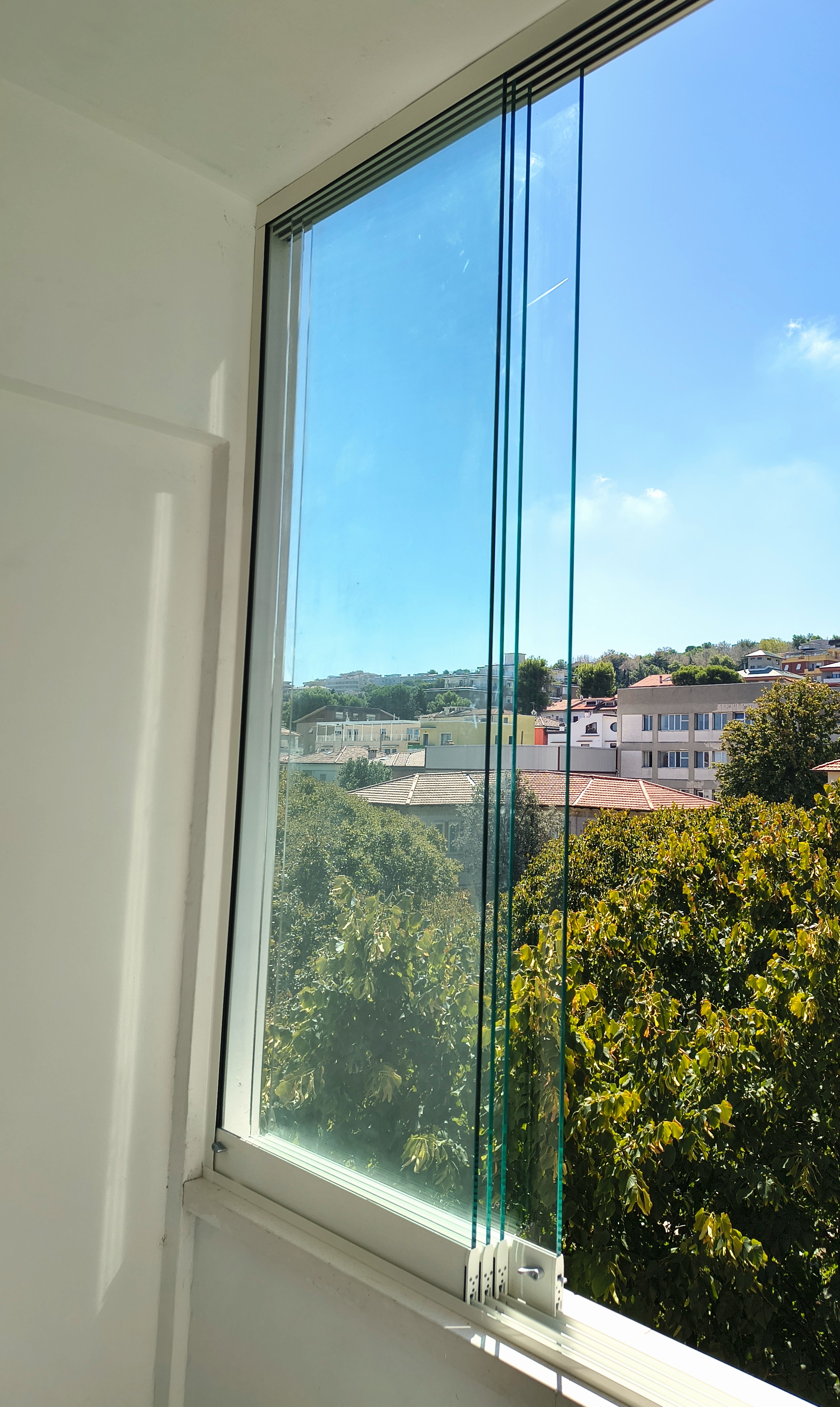 Vetrate Panoramiche - Falconara 2 — vetrata panoramica VEPA Residenziale | VETRO DESIGN ITALIA